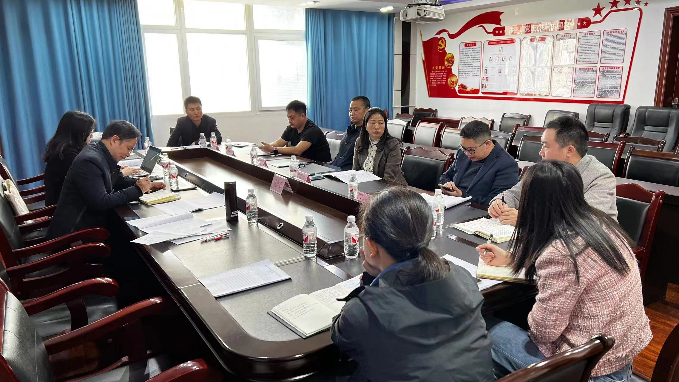 区文旅委等部门座谈.jpg